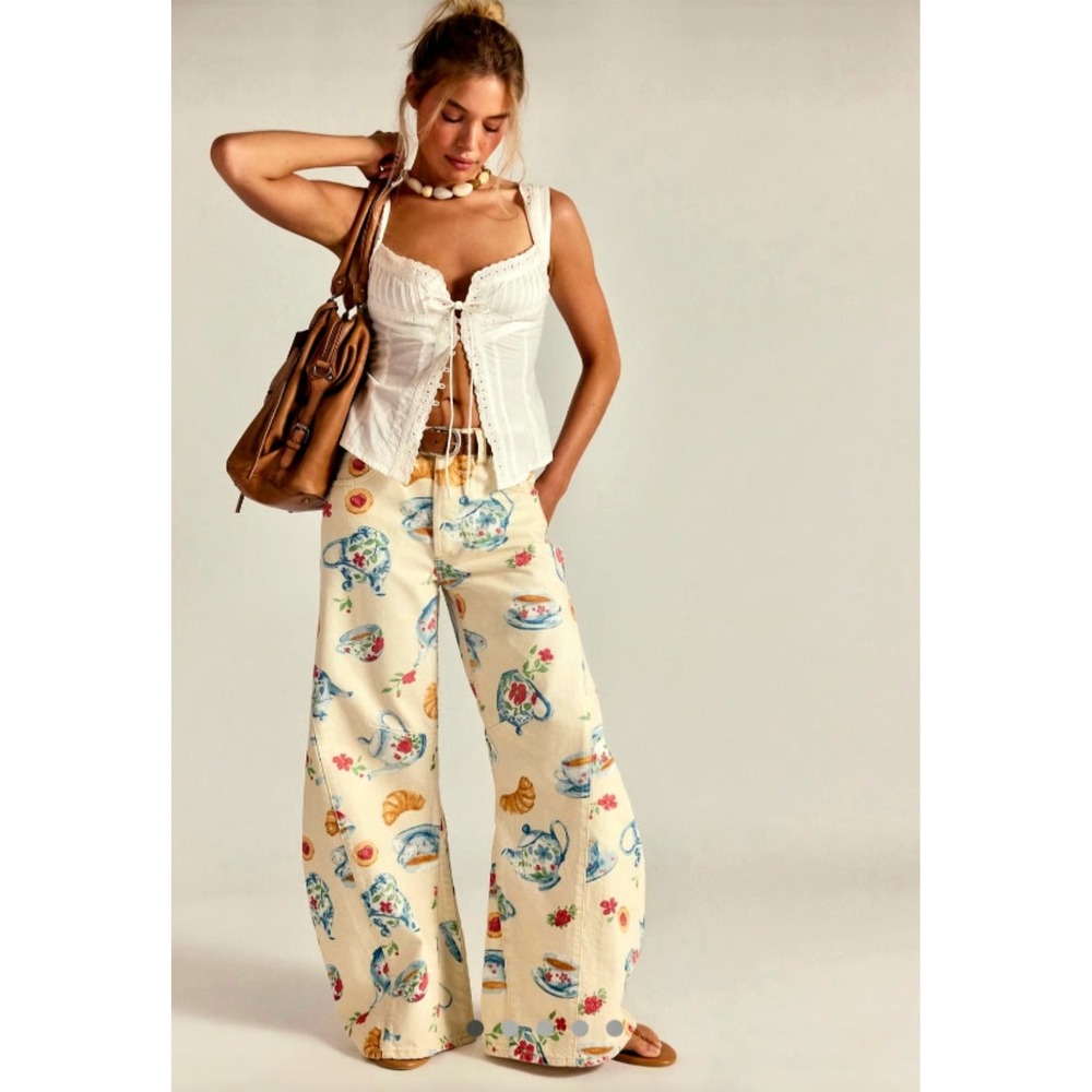 Free People Eden High Rise Slouchy Flare Jeans in "Playful Brunch" Size 29 NWT